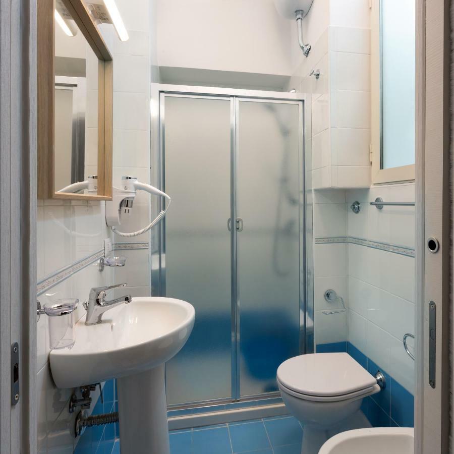 הוילה נאפולי Residenza Santa Lucia A Mare מראה חיצוני תמונה