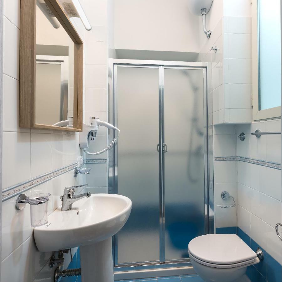הוילה נאפולי Residenza Santa Lucia A Mare מראה חיצוני תמונה